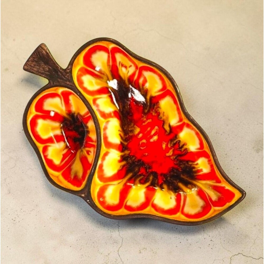 Vintage Treasure Craft 376 Leaf Chip & Dip Tray Orange Drip Glaze 1970s Decor